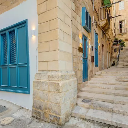 Chateau Blue * バレッタ